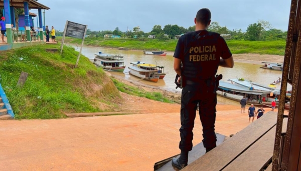 Operação Araras da PF cumpre 7 mandados de busca e apreensão nas cidades de Porto Walter e Cruzeiro do Sul